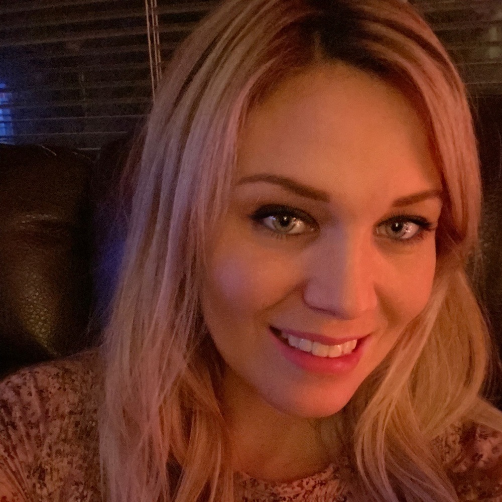 Meet your Posher, Kara